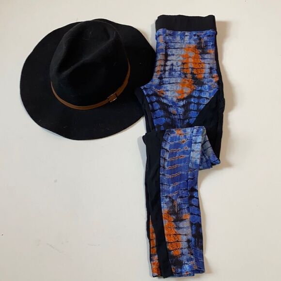 Koral Snake Skin Mesh Cutout Leggings - Picture 1 of 5